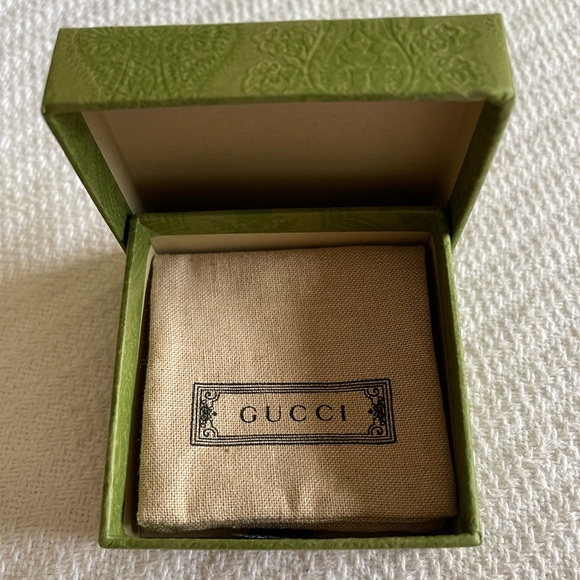 GUCCI 925 in box ring size 4.5 ish 5 NIB - Picture 7 of 11